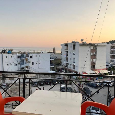 Center Hotel Pirro هيماري المظهر الخارجي الصورة