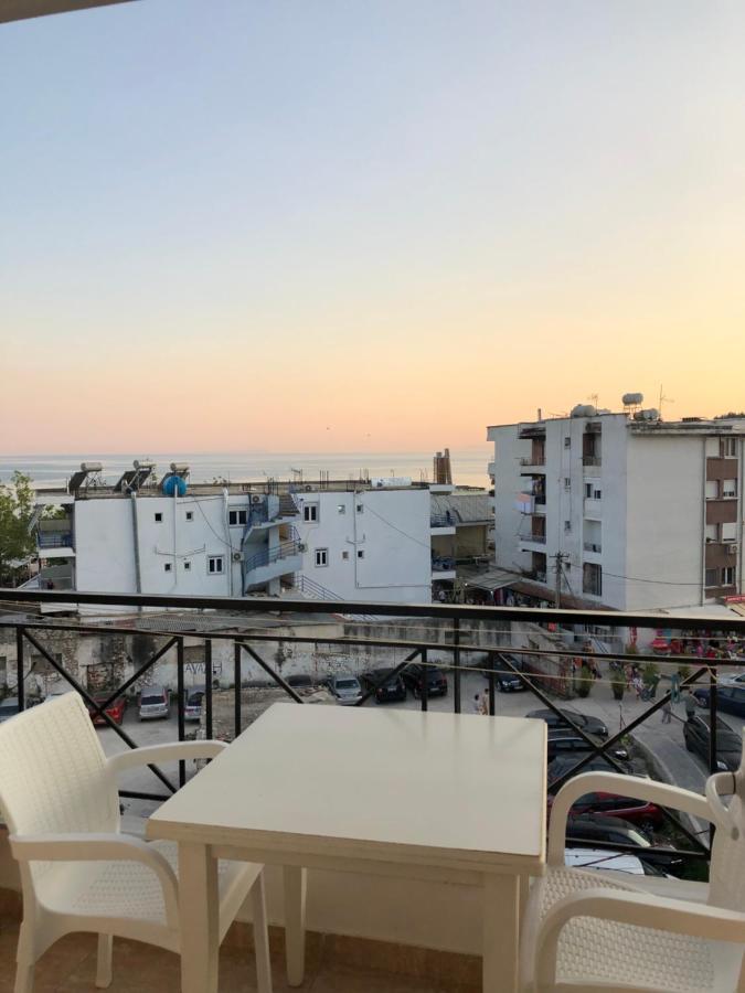 Center Hotel Pirro هيماري المظهر الخارجي الصورة