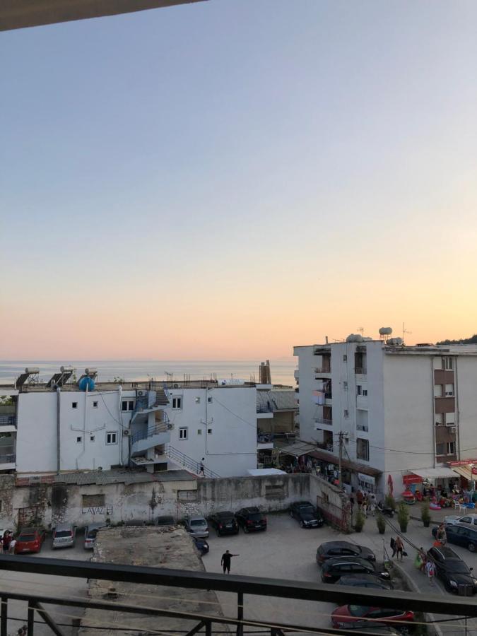 Center Hotel Pirro هيماري المظهر الخارجي الصورة